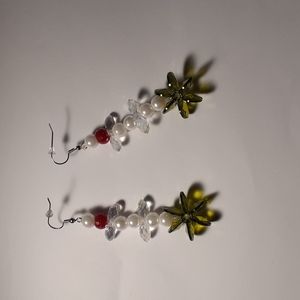Diamond Bella Handcrafted Fashion earrings.